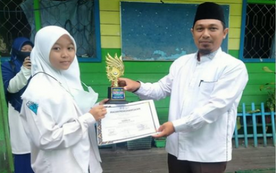 Peserta Didik MA Darul Ulum Palangkaraya capai Juara pada Lomba Tilawatil Qur'an